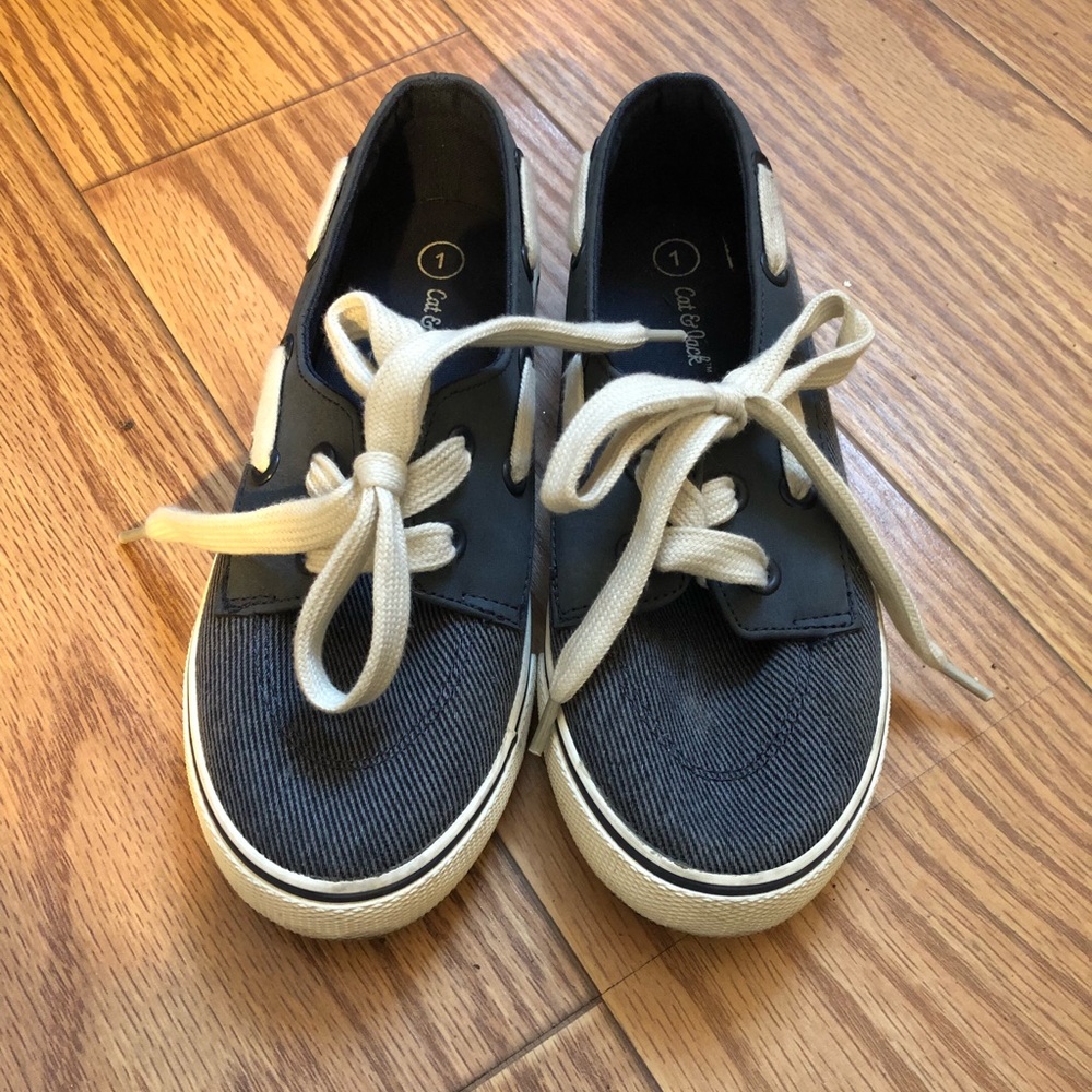 Slip-on Boat Shoes